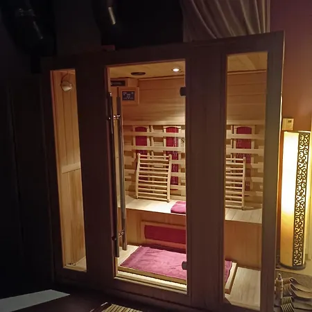 מלון אהבה Irelax