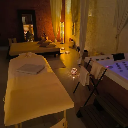 Irelax מלון אהבה